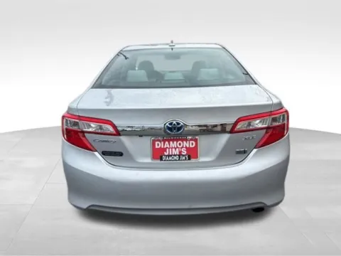 More photos of 2012 Toyota Camry Hybrid XLE at Diamond Jim's Motor Cars, WI