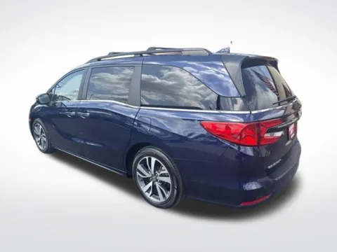 More photos of 2021 Honda Odyssey Touring at Diamond Jim's Motor Cars, WI