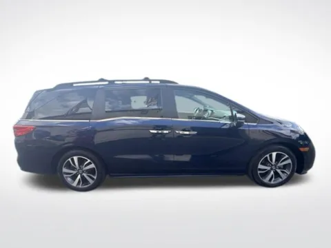 Photos of 2021 Honda Odyssey Touring for sale in Milwaukee, WI at Diamond Jim's Motor Cars