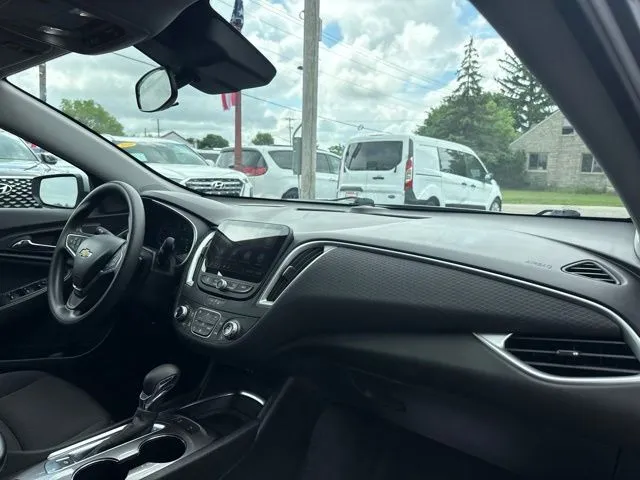 Chevrolet Malibu photo 19