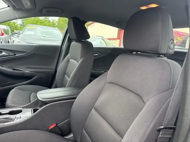 Chevrolet Malibu photo 11