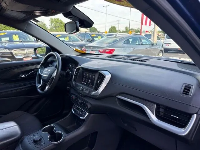 GMC Terrain photo 22