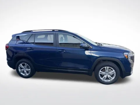 Photos of 2022 GMC Terrain SLE for sale in Milwaukee, WI at Diamond Jim's Motor Cars