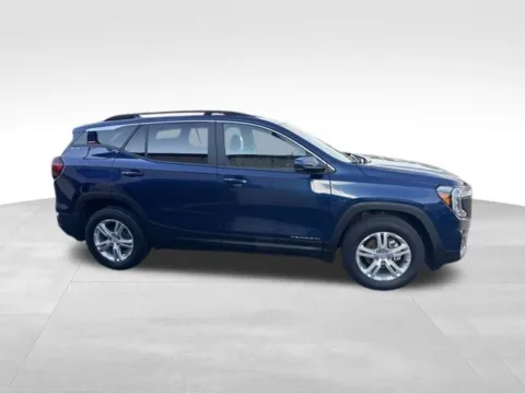 Photos of 2022 GMC Terrain SLE for sale in Milwaukee, WI at Diamond Jim's Motor Cars