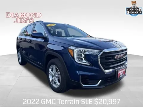 Blue 2022 GMC Terrain SLE for sale in Milwaukee, WI