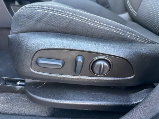 GMC Terrain photo 12
