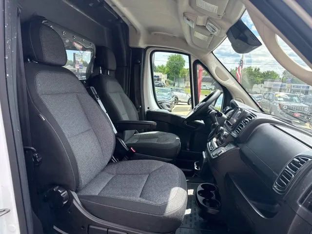 Ram ProMaster 3500 photo 18