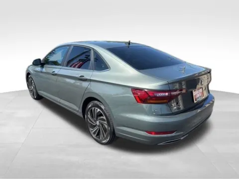 More photos of 2019 Volkswagen Jetta SEL Premium at Diamond Jim's Motor Cars, WI