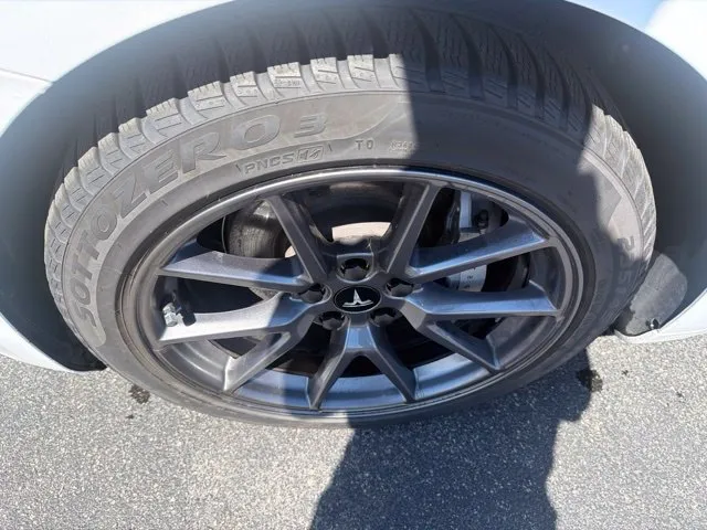 Tesla Model 3 photo 9