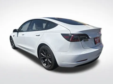 More photos of 2021 Tesla Model 3 Standard Range Plus at Diamond Jim's Motor Cars, WI