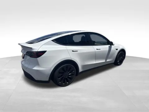 Another view of 2022 Tesla Model Y Performance for sale in Milwaukee, WI at Diamond Jim's Motor Cars