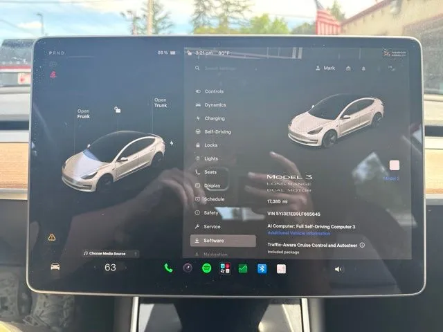 Tesla Model 3 photo 29