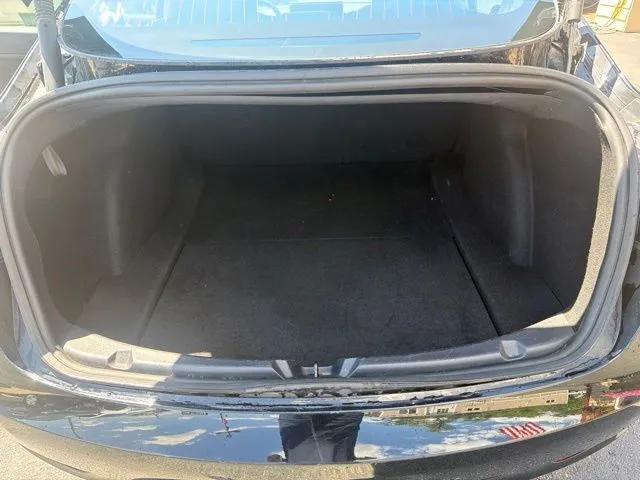 Tesla Model 3 photo 22