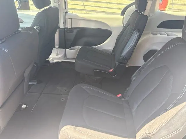 Chrysler Voyager photo 16