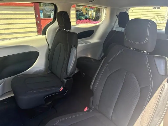 Chrysler Voyager photo 15
