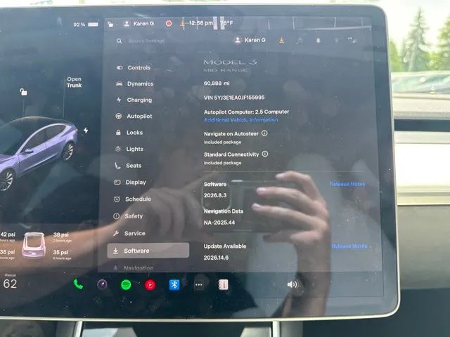 Tesla Model 3 photo 34