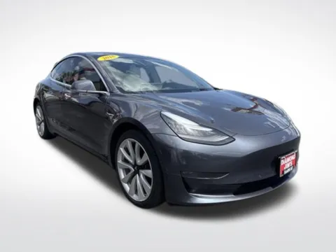 Unknown 2018 Tesla Model 3 Mid Range for sale in Milwaukee, WI