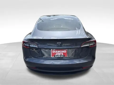 More photos of 2018 Tesla Model 3 Mid Range at Diamond Jim's Motor Cars, WI