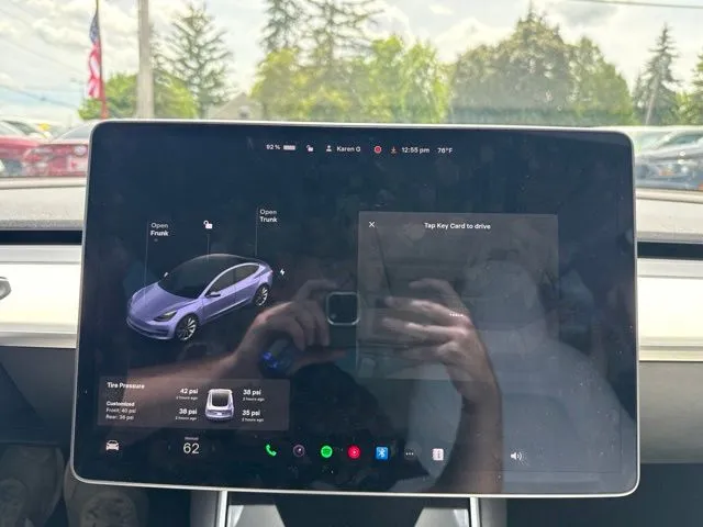 Tesla Model 3 photo 30