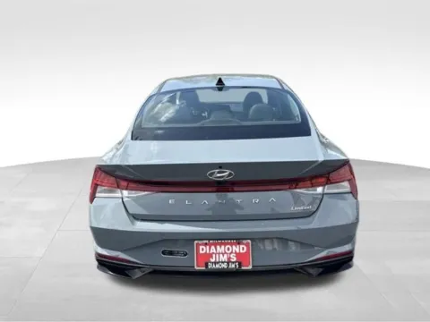 More photos of 2023 Hyundai Elantra Limited at Diamond Jim's Motor Cars, WI