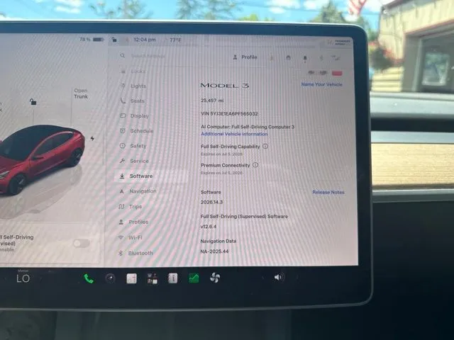 Tesla Model 3 photo 31