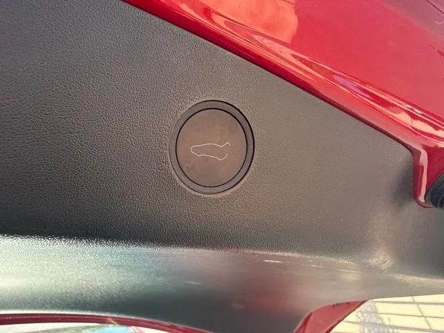 Tesla Model 3 photo 17