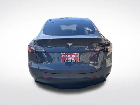 More photos of 2021 Tesla Model Y Performance at Diamond Jim's Motor Cars, WI