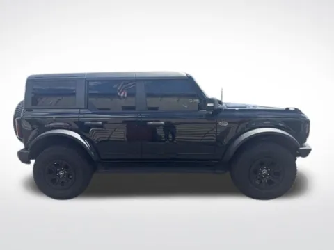 Photos of 2023 Ford Bronco Wildtrak for sale in Milwaukee, WI at Diamond Jim's Motor Cars