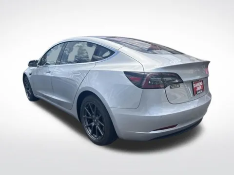 More photos of 2018 Tesla Model 3 Long Range at Diamond Jim's Motor Cars, WI