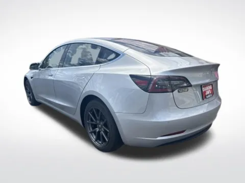 More photos of 2018 Tesla Model 3 Long Range at Diamond Jim's Motor Cars, WI
