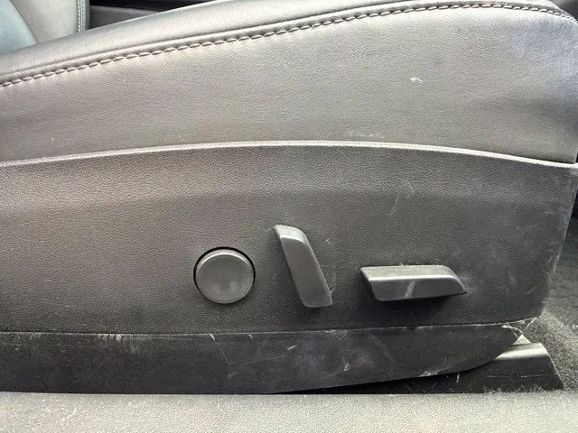 Tesla Model 3 photo 21
