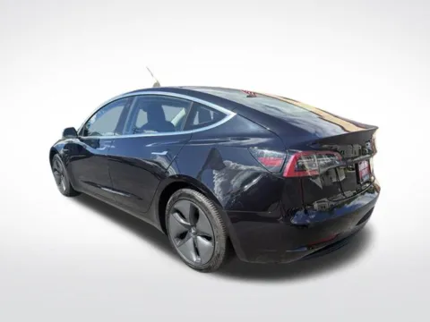 More photos of 2018 Tesla Model 3 Long Range at Diamond Jim's Motor Cars, WI