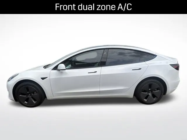 Tesla Model 3 photo 2