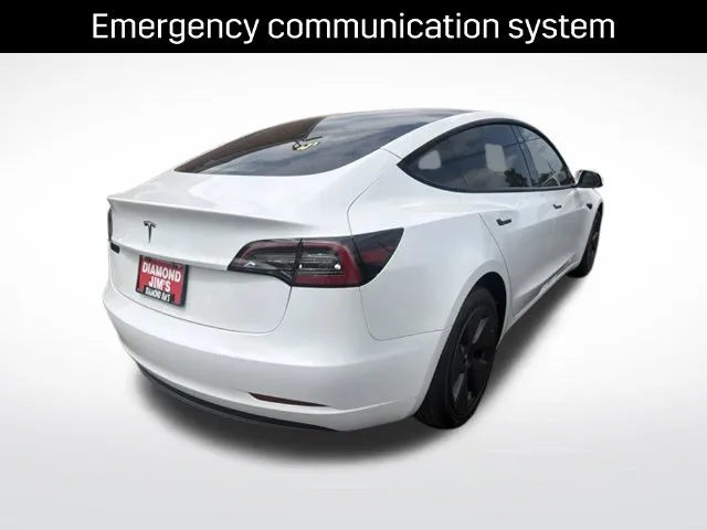 Tesla Model 3 photo 6