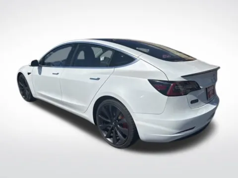 More photos of 2020 Tesla Model 3 Performance at Diamond Jim's Motor Cars, WI