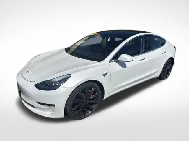 Tesla Model 3 photo 7