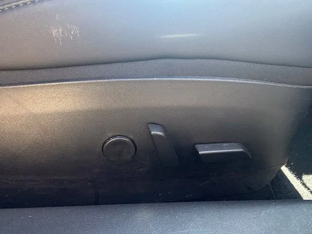 Tesla Model 3 photo 21