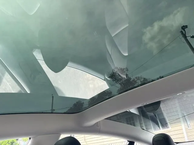 Tesla Model 3 photo 31
