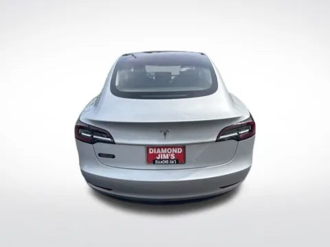 More photos of 2018 Tesla Model 3 Long Range at Diamond Jim's Motor Cars, WI