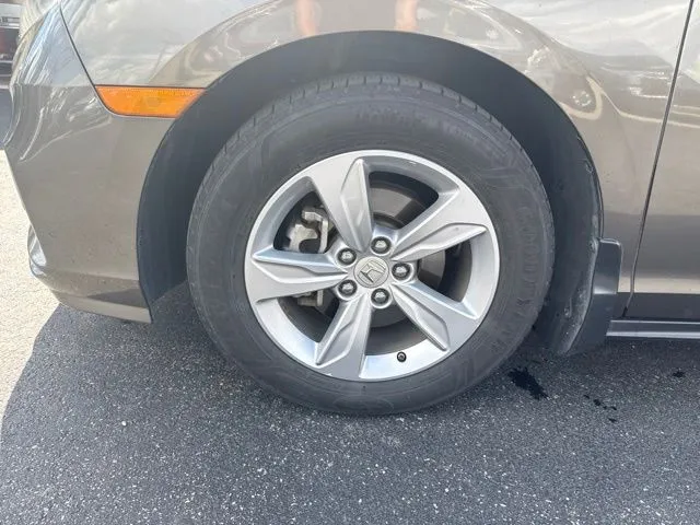 Honda Odyssey photo 9