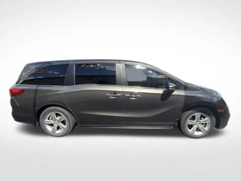 Photos of 2018 Honda Odyssey EX-L for sale in Milwaukee, WI at Diamond Jim's Motor Cars