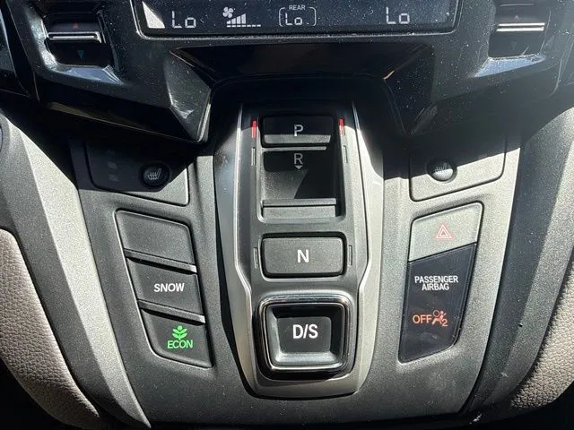 Honda Odyssey photo 32