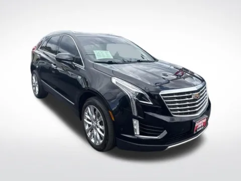 Black 2018 Cadillac XT5 Platinum for sale in Milwaukee, WI
