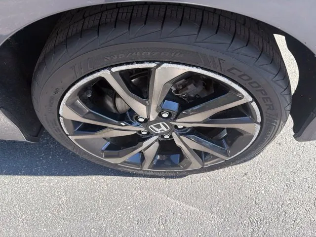 Honda Civic photo 10