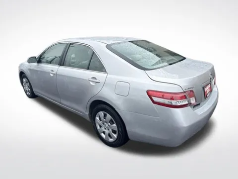 More photos of 2010 Toyota Camry LE at Diamond Jim's Motor Cars, WI