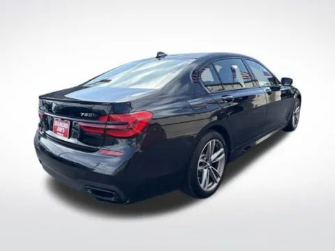 Another view of 2019 BMW 7 Series 750i xDrive for sale in Milwaukee, WI at Diamond Jim's Motor Cars