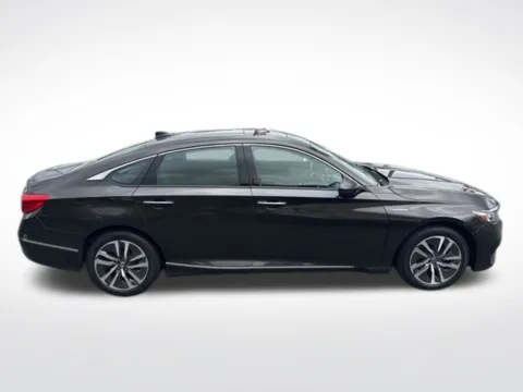 Photos of 2018 Honda Accord Hybrid Touring for sale in Milwaukee, WI at Diamond Jim's Motor Cars
