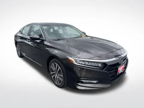 Black 2018 Honda Accord Hybrid Touring for sale in Milwaukee, WI