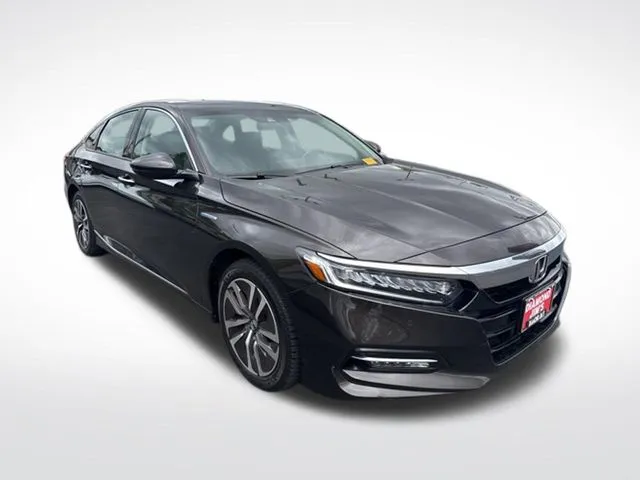 Black 2018 Honda Accord Hybrid Touring for sale in Milwaukee, WI