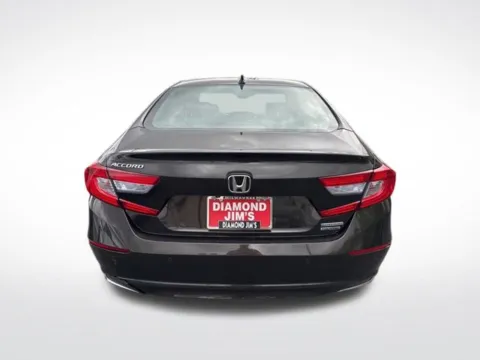 More photos of 2018 Honda Accord Hybrid Touring at Diamond Jim's Motor Cars, WI